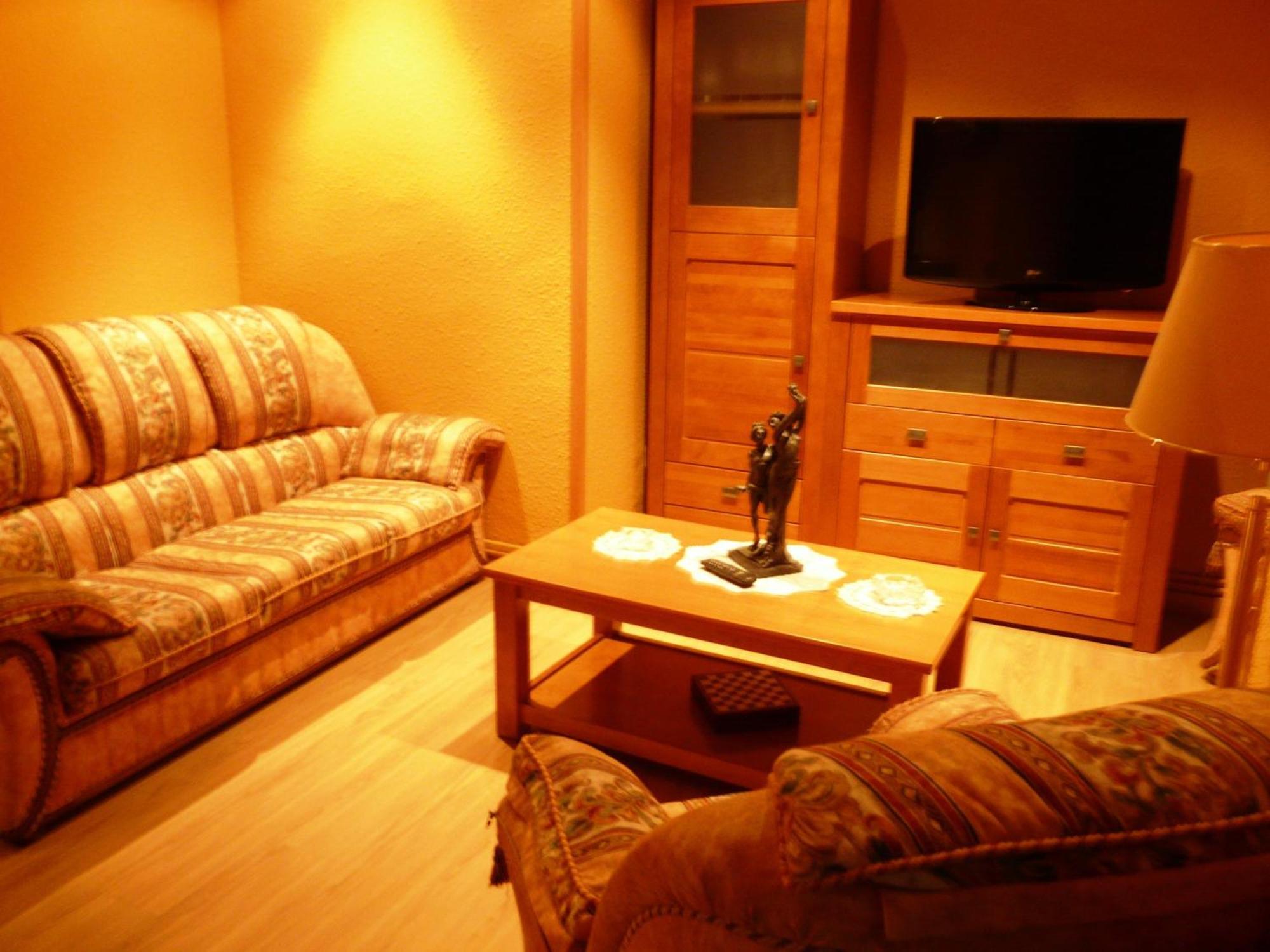 Apartamento Turistico Guara Casa Castro Барбастро Екстер'єр фото